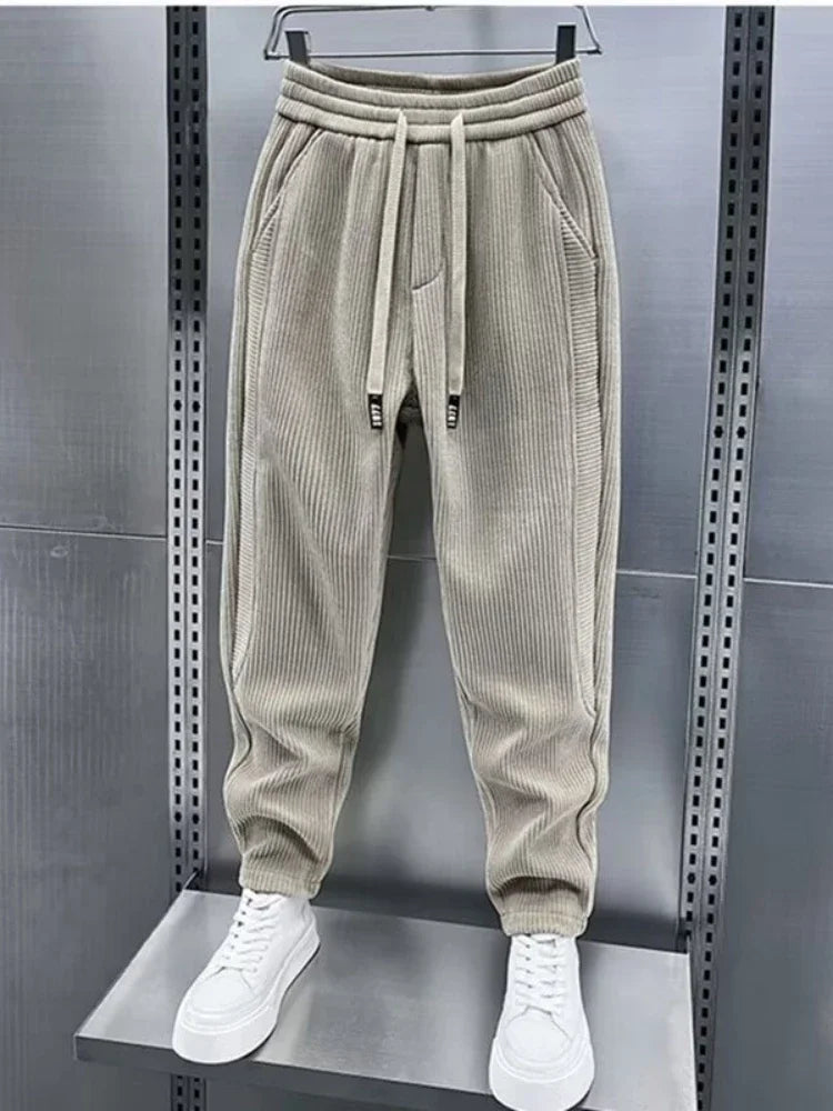 Enea™ - Modischer gerippter Hose für einen eleganten und schicken Stil