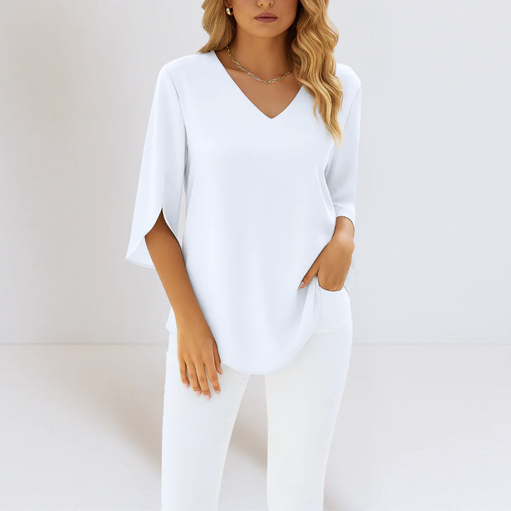 Ruby™ – Elegante Bluse mit V-Ausschnitt und geschlitzten Ärmeln