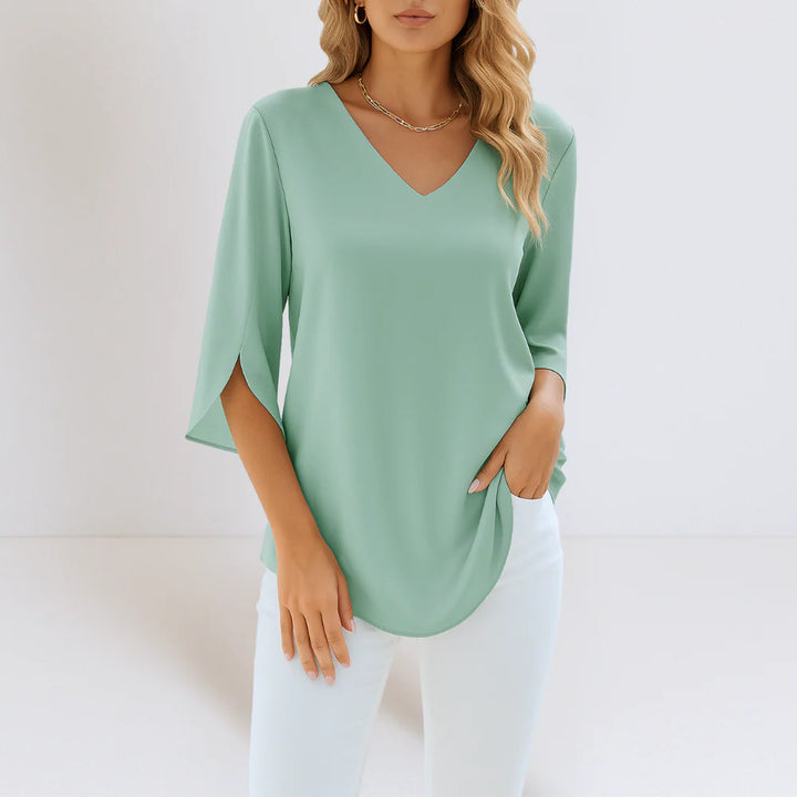 Ruby™ – Elegante Bluse mit V-Ausschnitt und geschlitzten Ärmeln