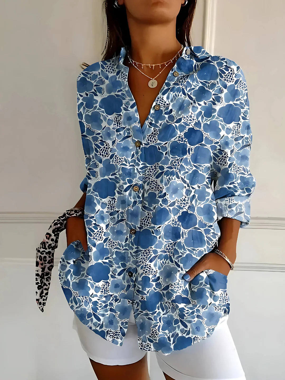 Viviana™ – Bluse mit Blumenwellenmuster